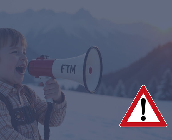 Illustration: Ein Achtung-Verkehrsschild mit einem Jungen, der ein Megaphon in seinen Händenhält Illustration: Ein Achtung-Verkehrsschild mit einem Jungen, der ein Megaphon in seinen Händenhält