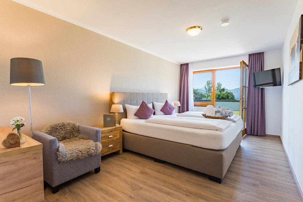 6_Anderszeit_April_2024_copyright_Hartung_1920